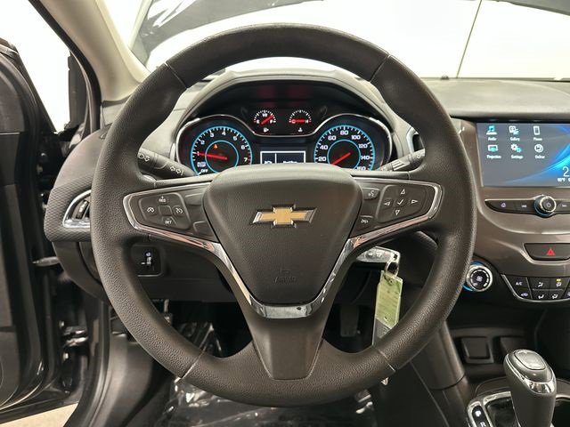 Used 2017 Chevrolet Cruze LT image 7