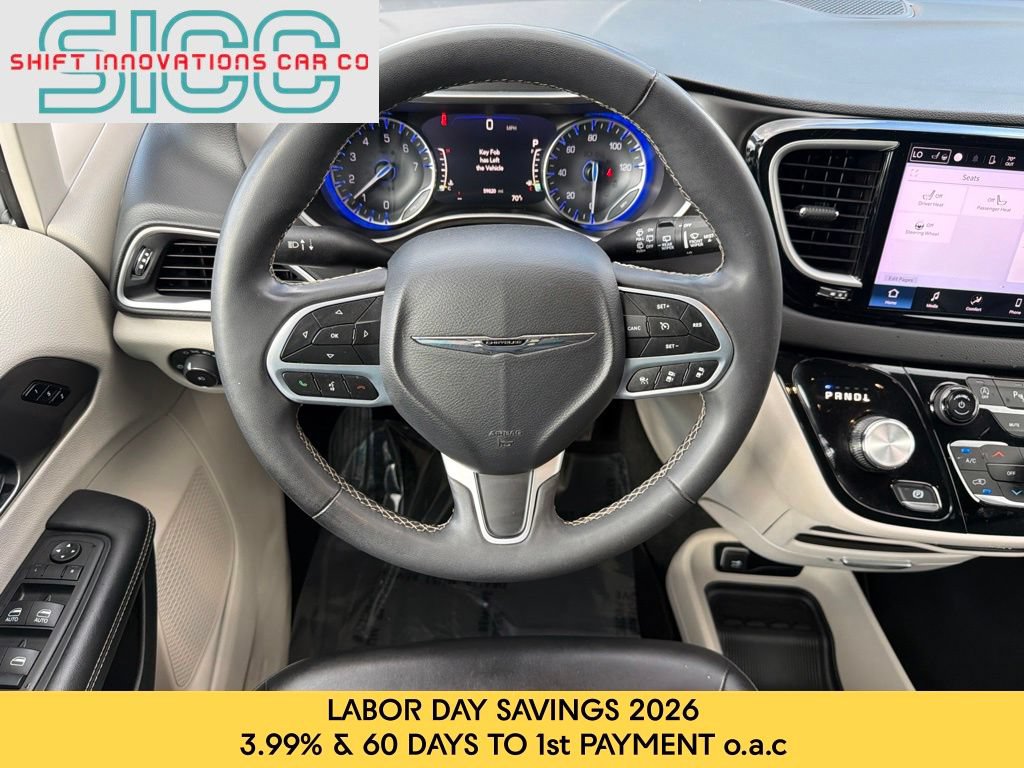 Used 2024 Chrysler Pacifica Touring-L FWD image 10
