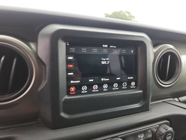 Used 2023 Jeep Wrangler Unlimited Sport AWD/4WD image 13
