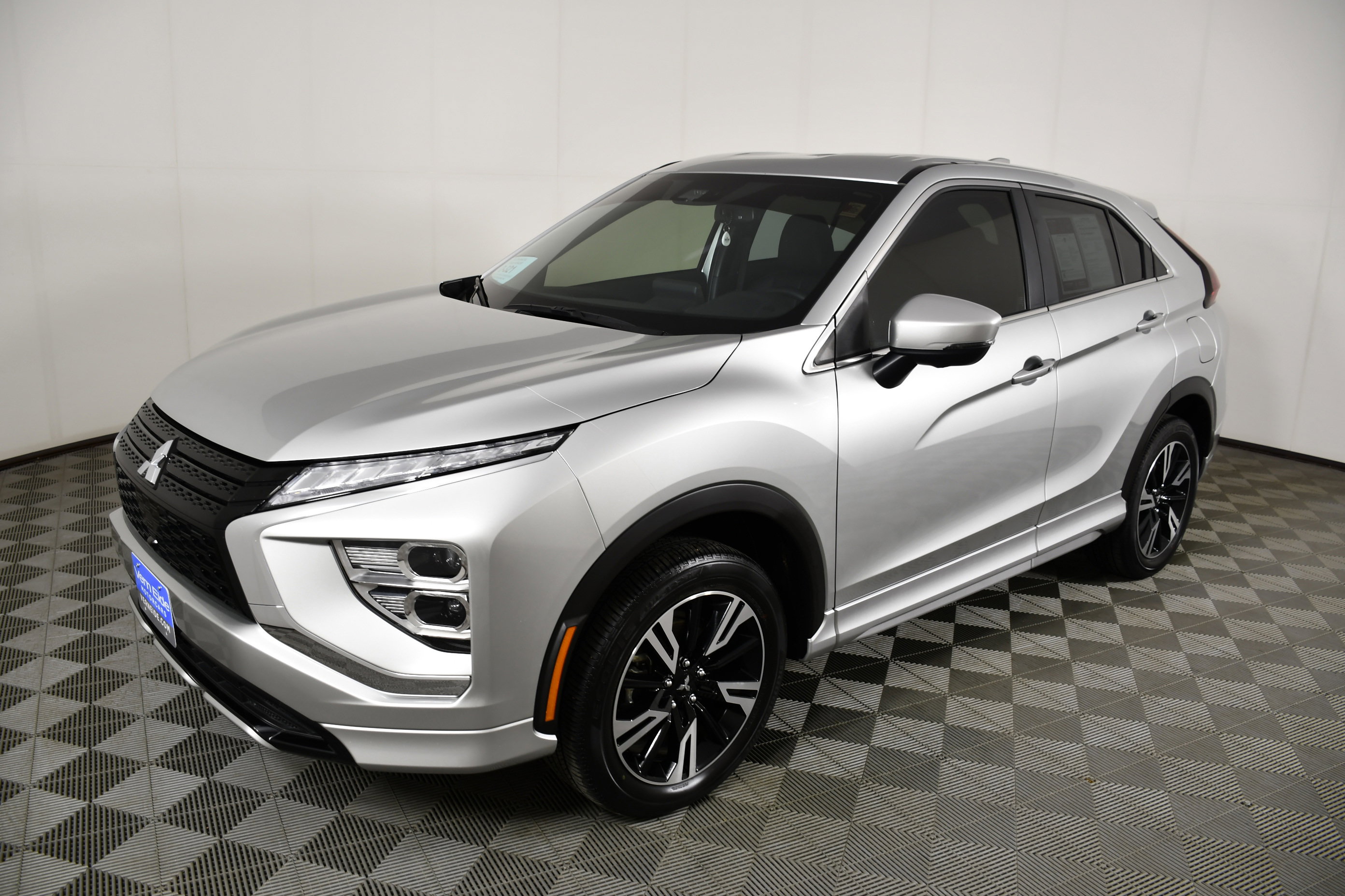 Used 2023 Mitsubishi Eclipse Cross SEL AWD/4WD image 10