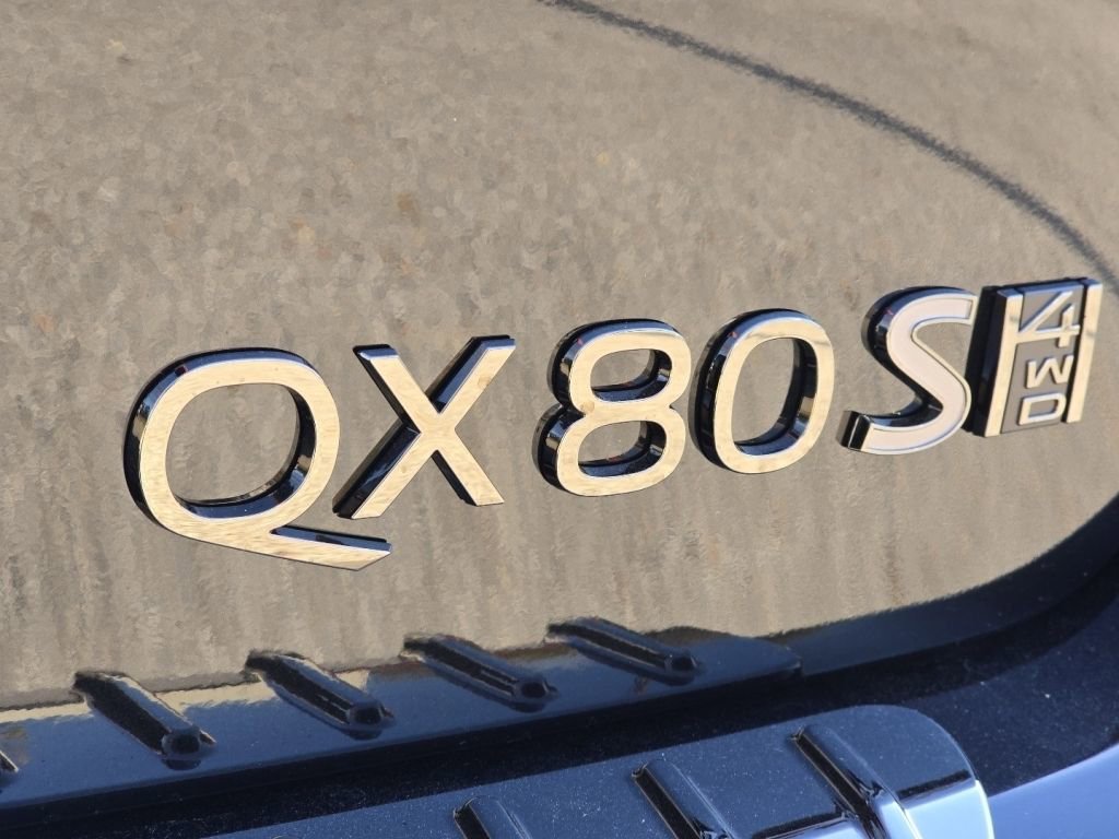 New 2026 INFINITI QX80 4WD image 15