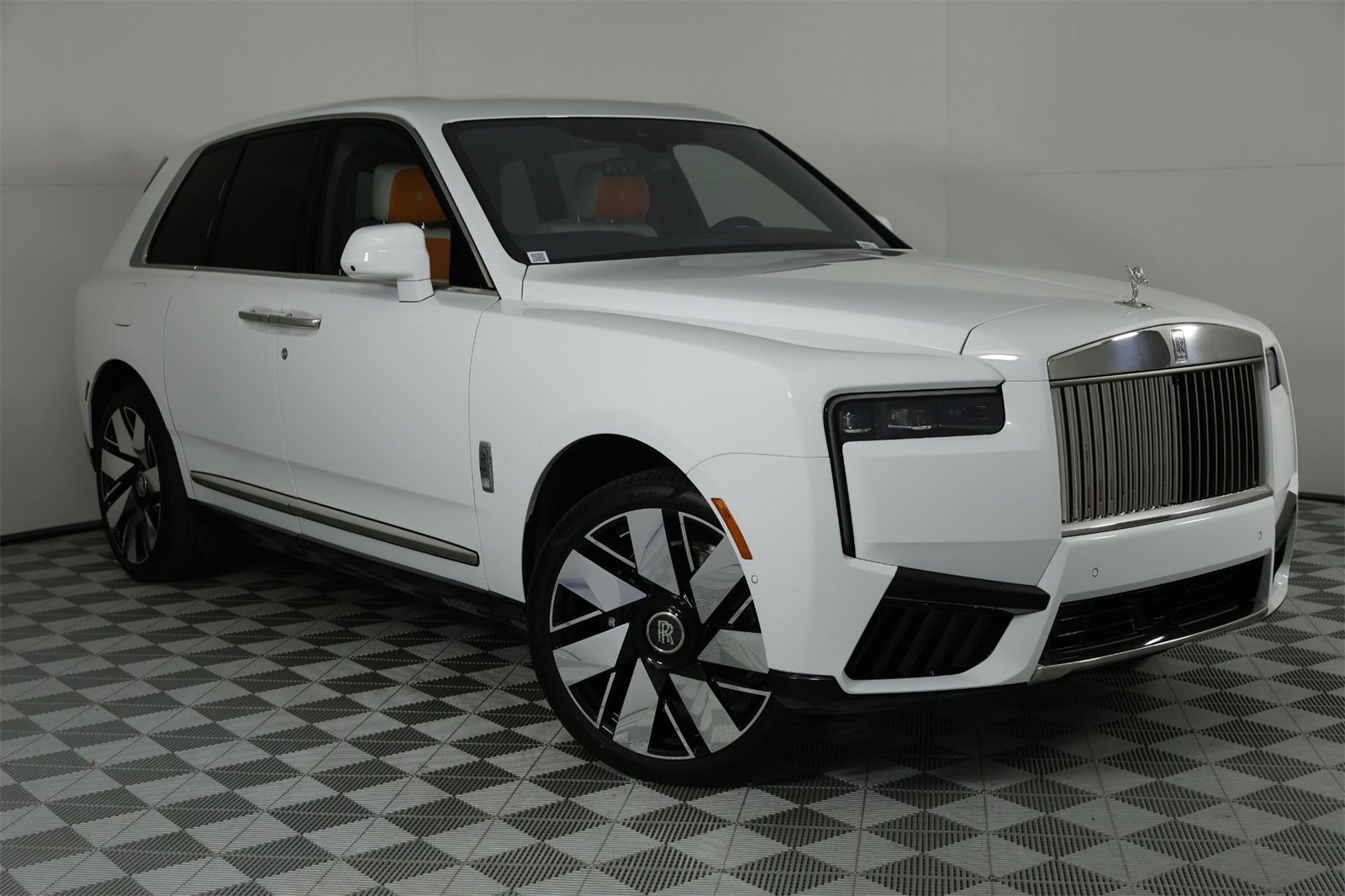 New 2026 Rolls-Royce Cullinan image 9