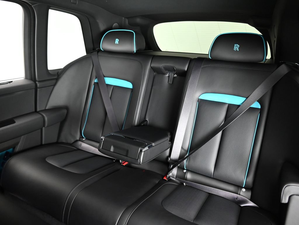 New 2026 Rolls-Royce Cullinan AWD/4WD image 16