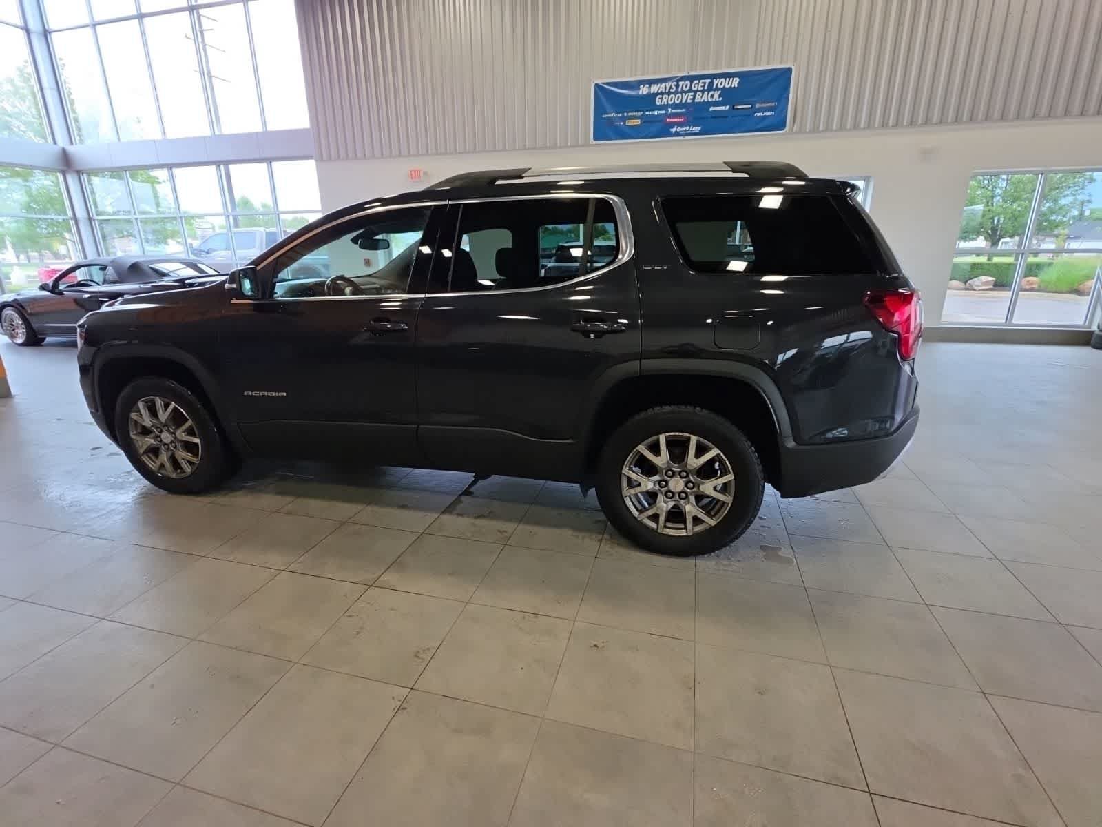 Used 2020 GMC Acadia SLT w/ GMC Pro Grade Package AWD/4WD image 13