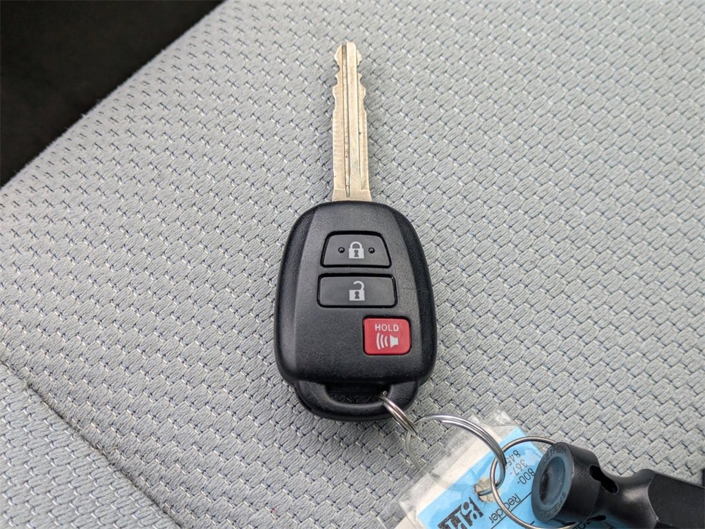 Used 2015 Toyota Prius C Four image 33