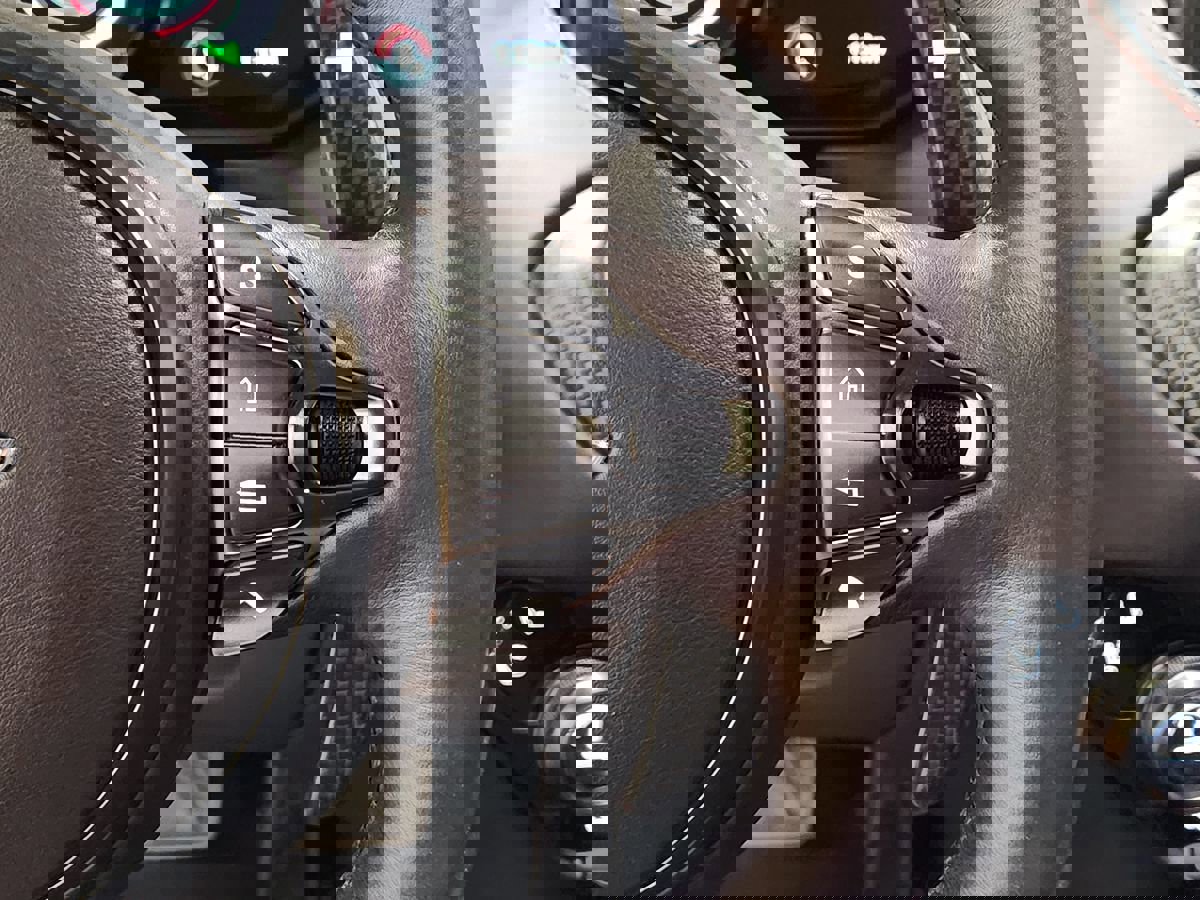 Used 2023 Aston Martin V12 Vantage image 65