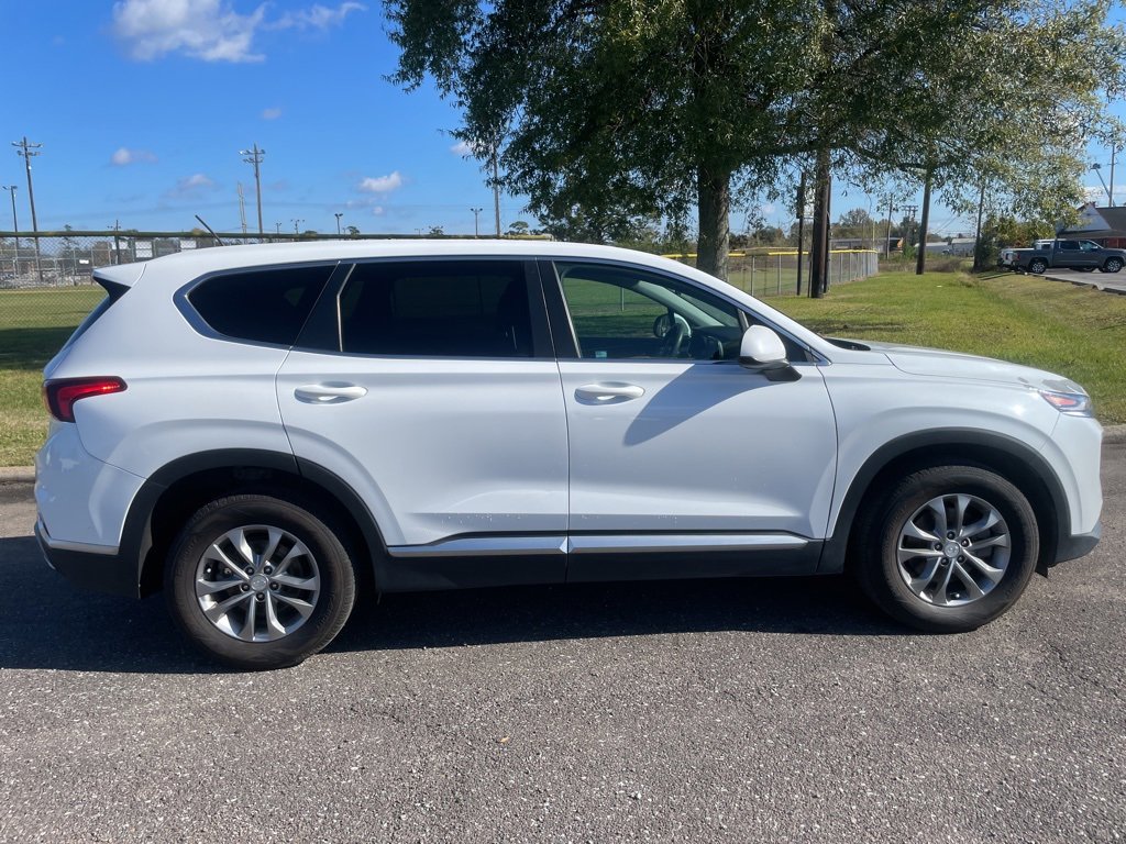 Used 2020 Hyundai Santa Fe SE image 8