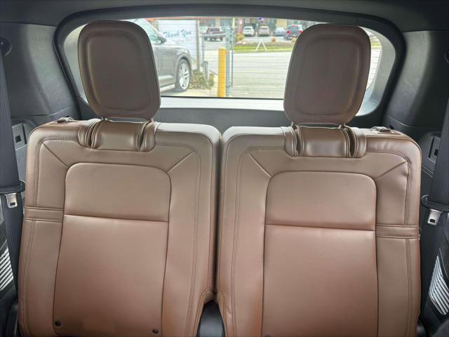 Used 2023 Lincoln Aviator Reserve w/ Elements Package Plus image 12