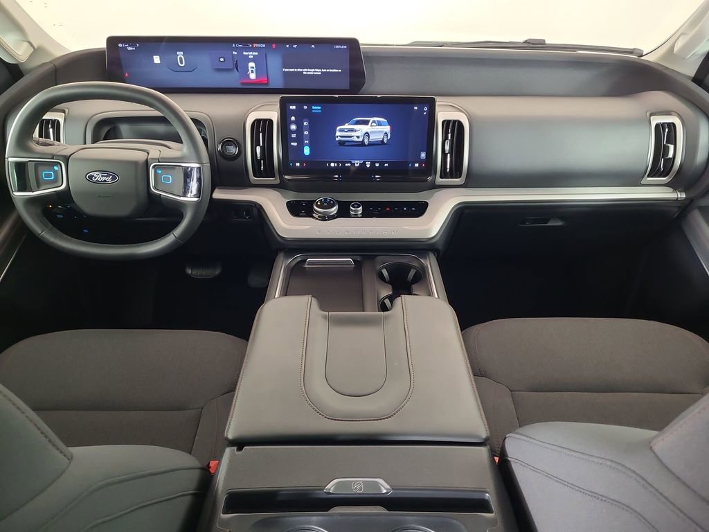 Used 2025 Ford Expedition Max Active AWD/4WD image 24