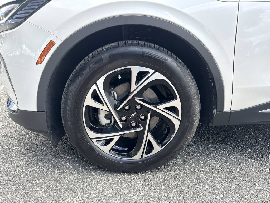 New 2026 Lincoln Nautilus Premier w/ Equipment Group 102A AWD/4WD image 10