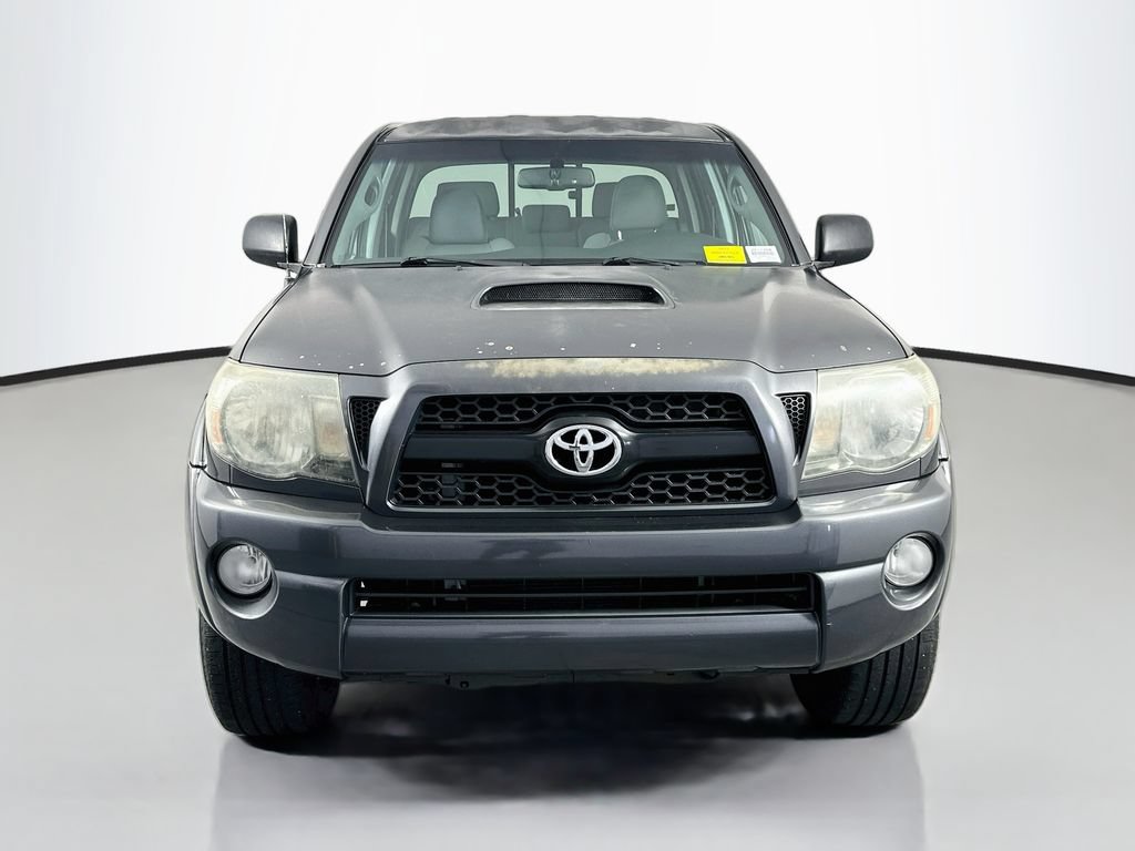 Used 2011 Toyota Tacoma PreRunner w/ TRD Sport Pkg RWD video 2