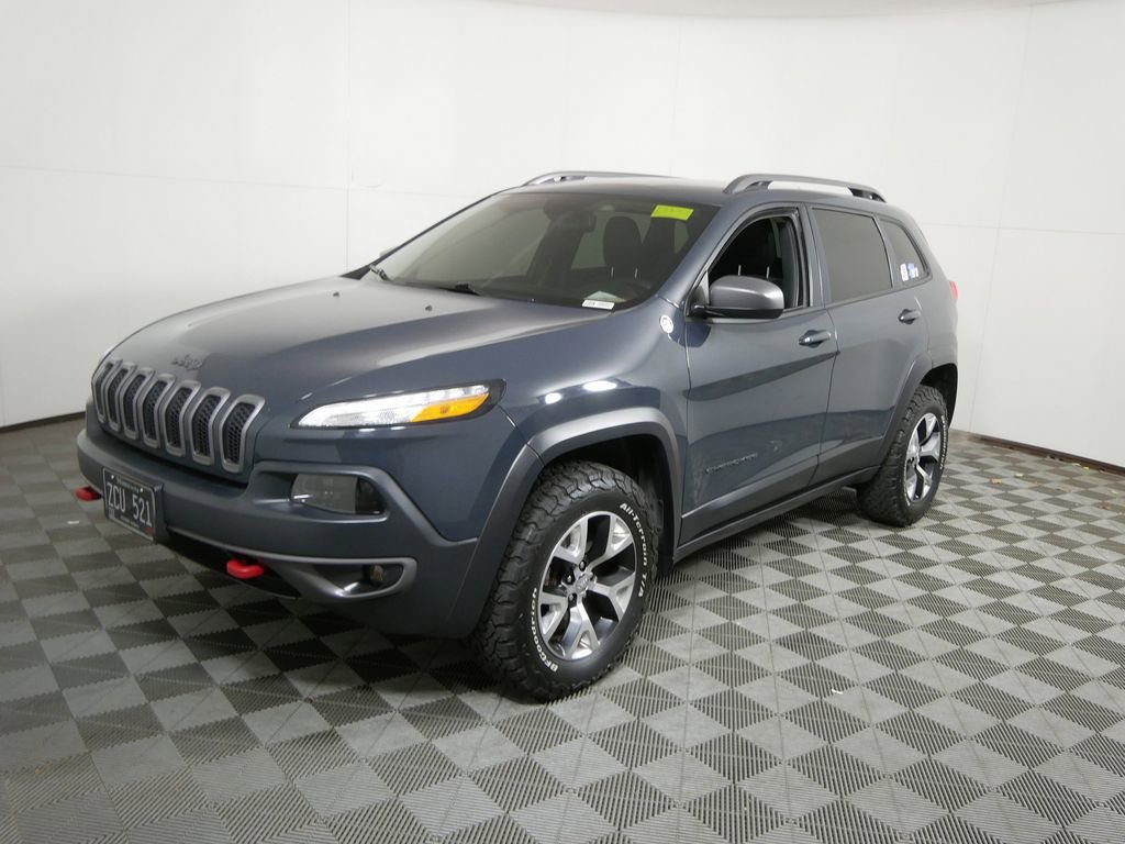 Used 2016 Jeep Cherokee Trailhawk w/ Cold Weather Group image 6