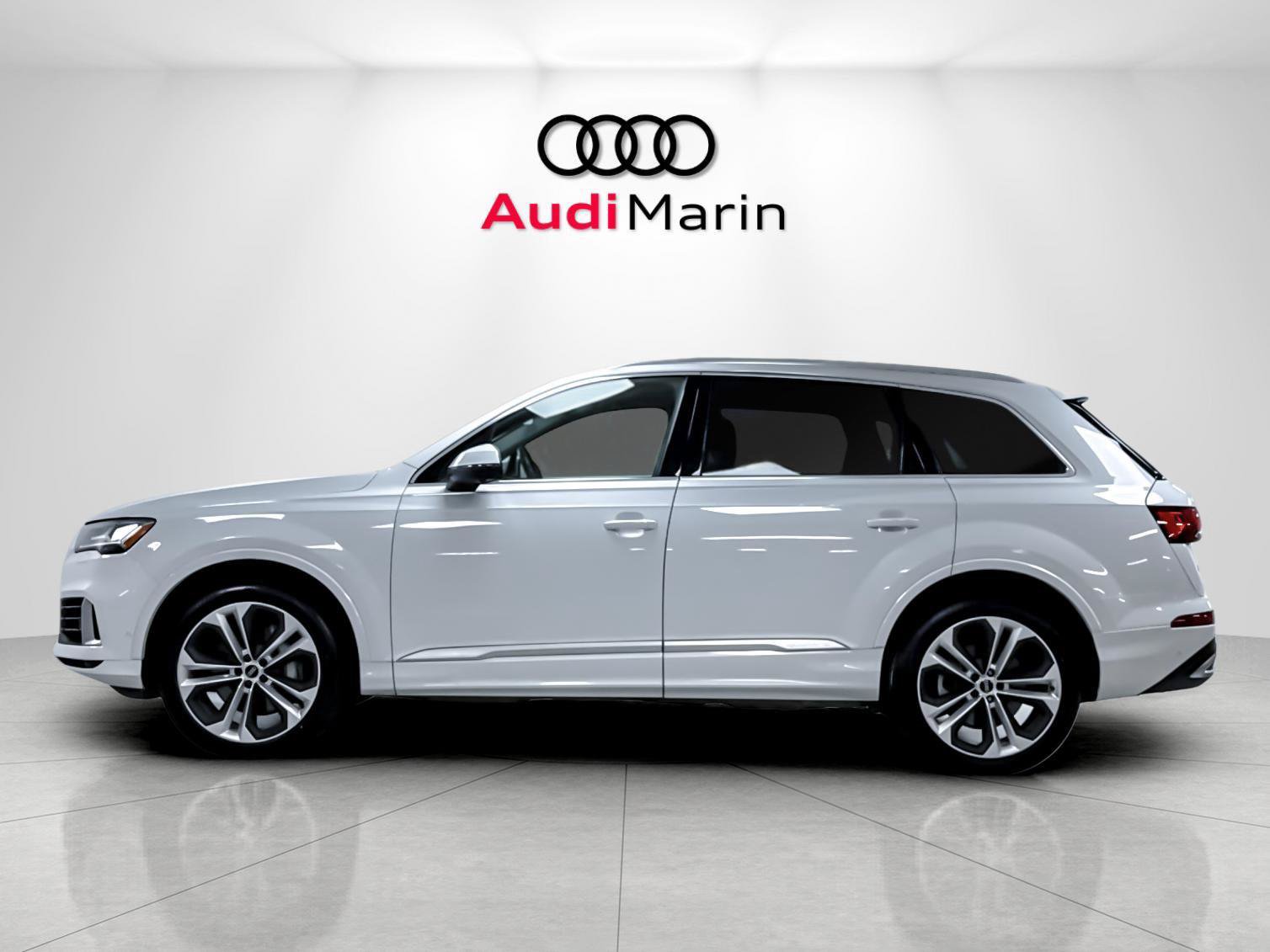 Used 2021 Audi Q7 3.0T Premium Plus AWD/4WD image 2