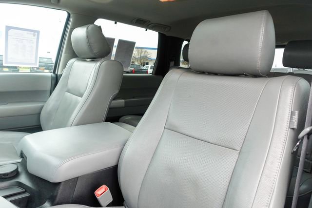 Used 2008 Toyota Sequoia Platinum image 28