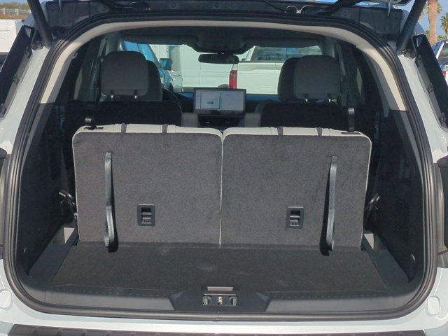 New 2026 Ford Explorer Active w/ Active Comfort Package image 13