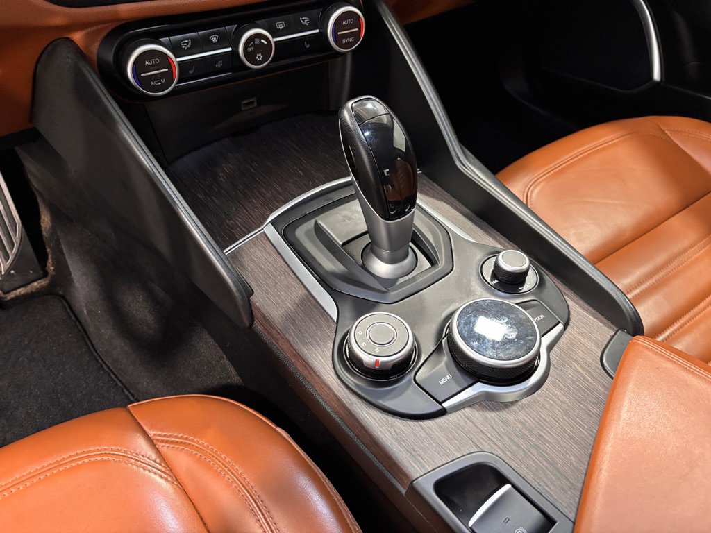 Used 2017 Alfa Romeo Giulia Ti w/ Lusso Package image 14