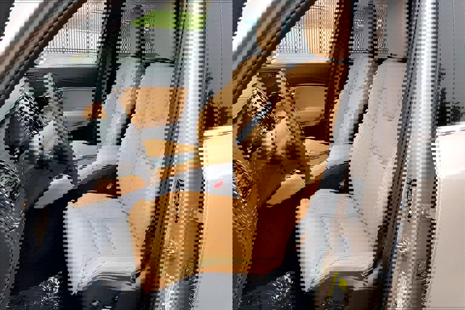 Used 2023 Volvo XC90 B6 Ultimate image 28