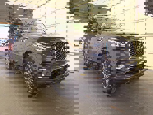 Used 2022 INFINITI QX80 Luxe image 2