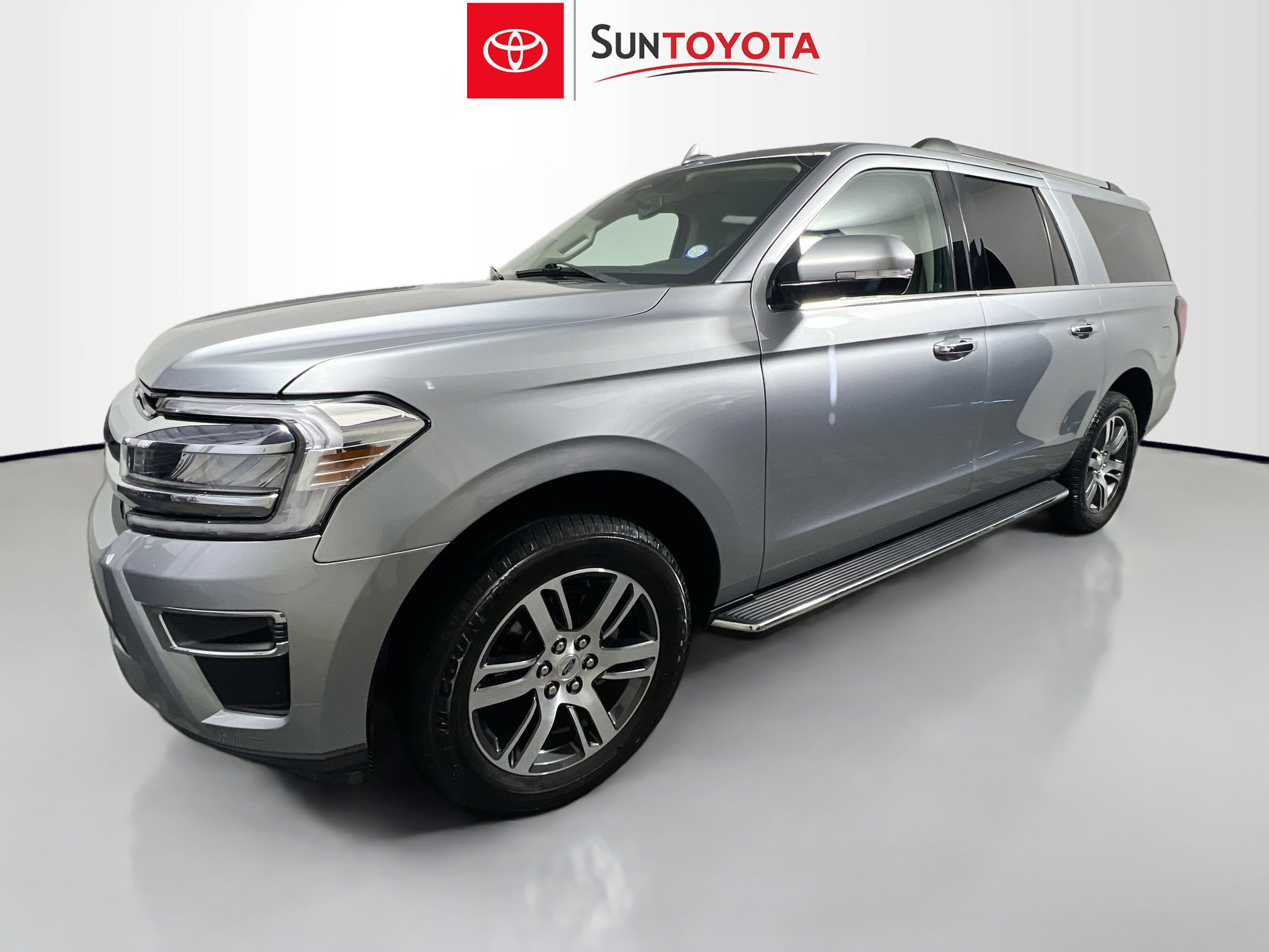 Used 2023 Ford Expedition Max Limited image 9