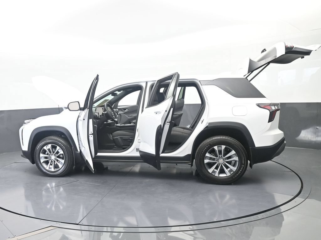 Used 2026 Chevrolet Equinox LT FWD image 74