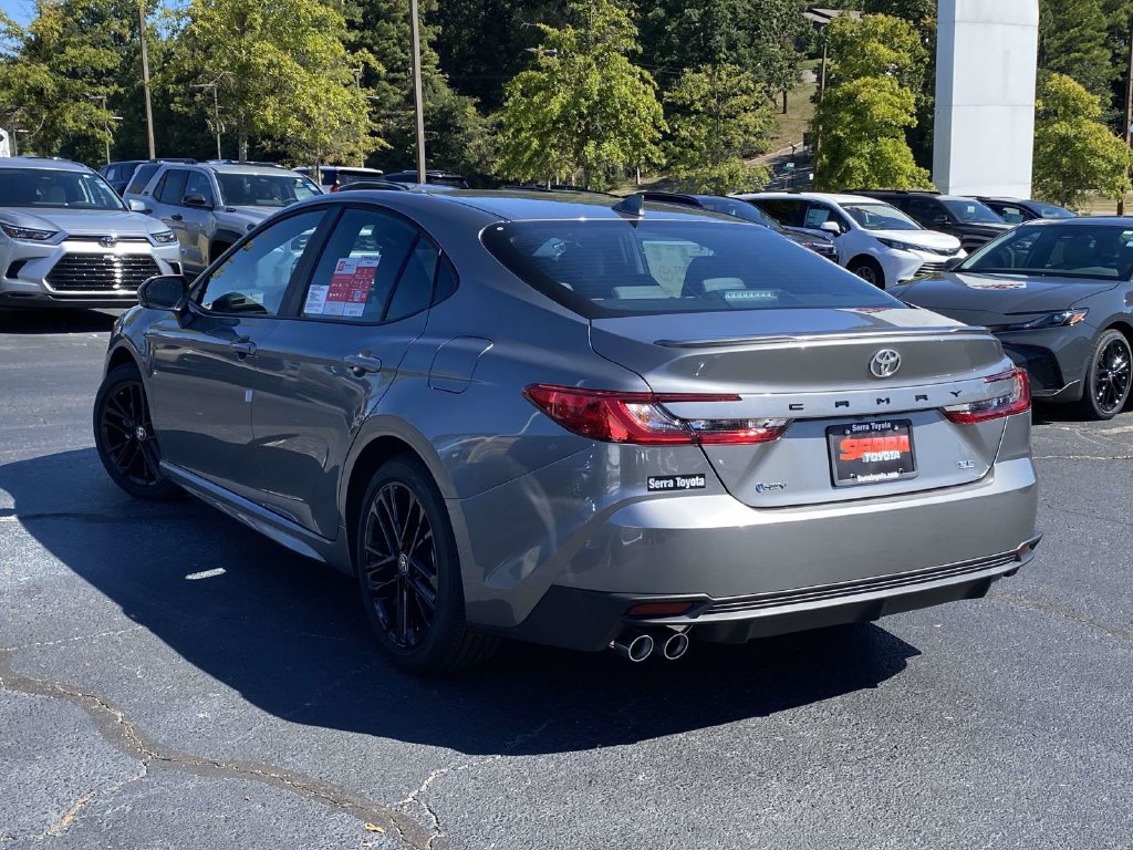 New 2026 Toyota Camry Hybrid FWD image 5