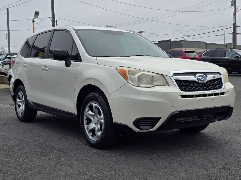 Used 2016 Subaru Forester 2.5i AWD/4WD image 4