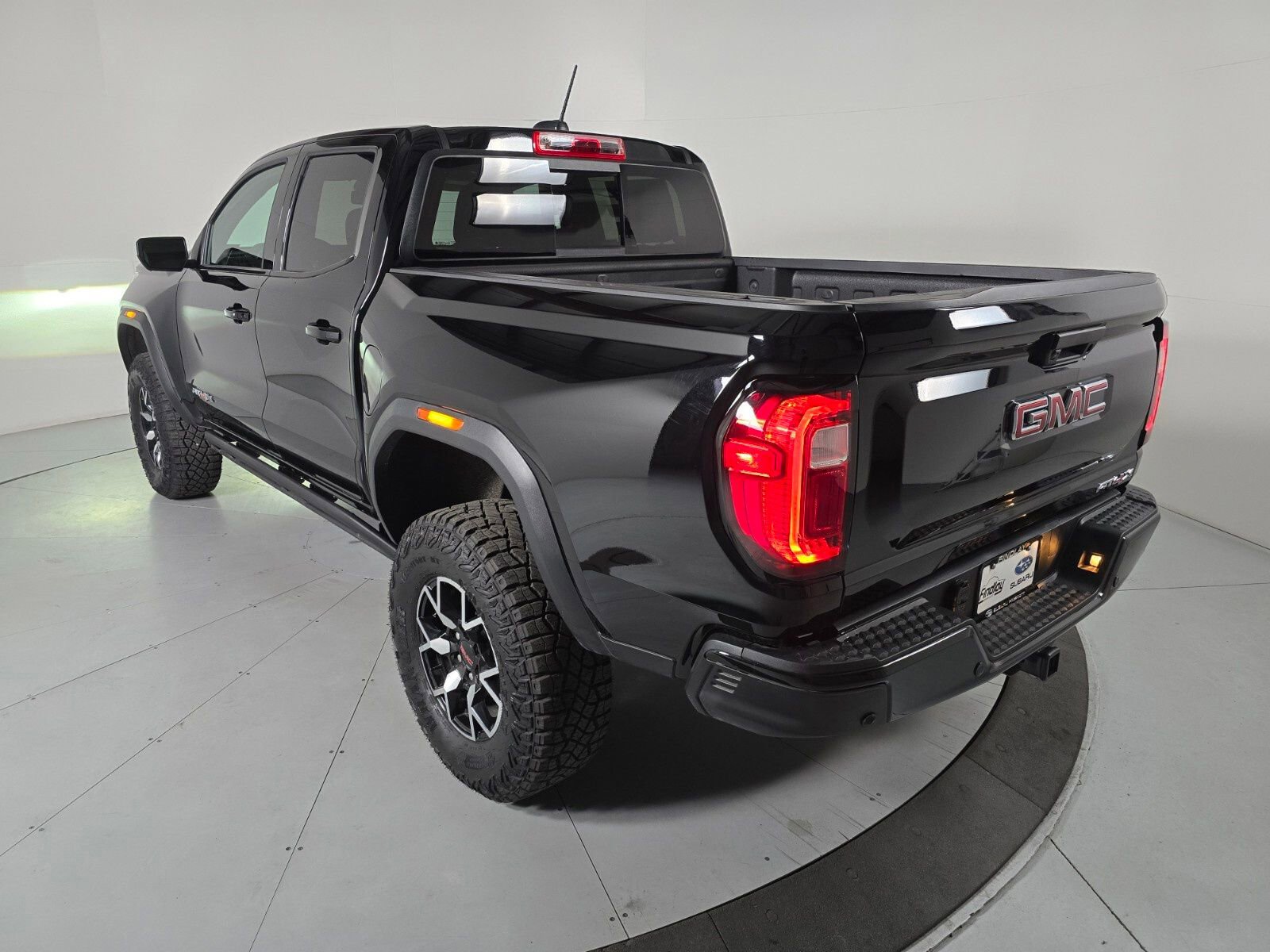 Used 2025 GMC Canyon AT4 w/ AT4X Package image 3