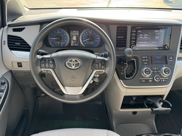 Used 2020 Toyota Sienna LE image 20