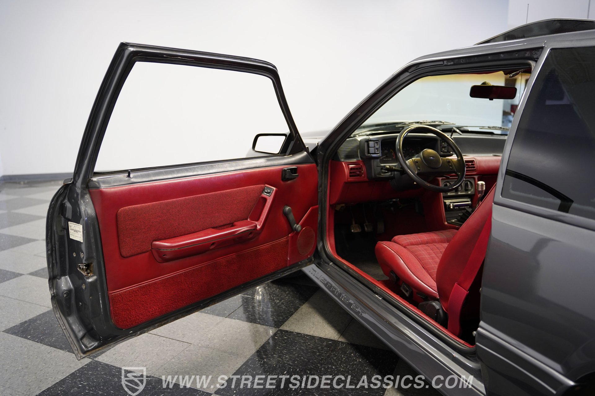 Used 1987 Ford Mustang GT RWD image 37