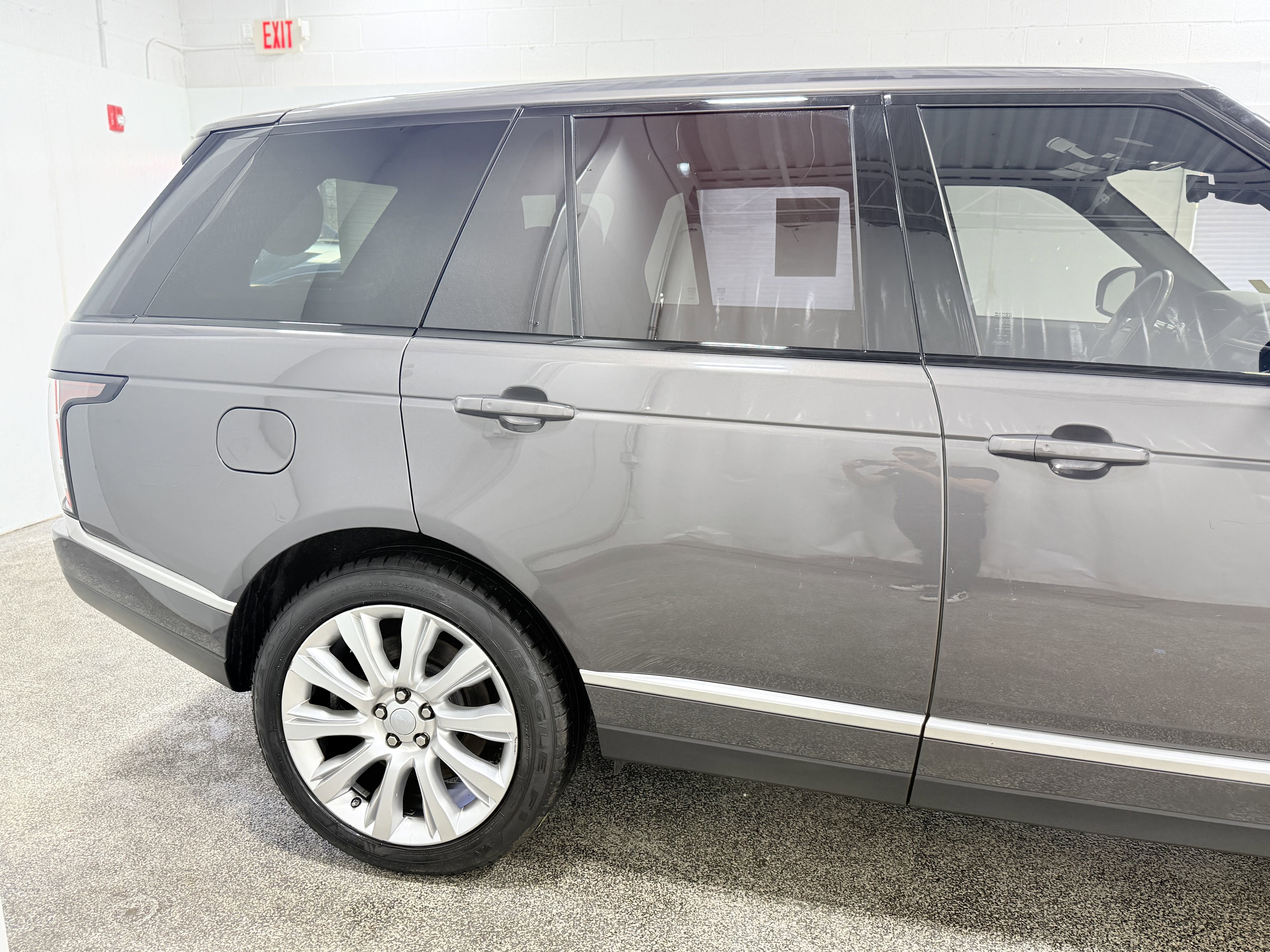 Used 2017 Land Rover Range Rover Supercharged image 8