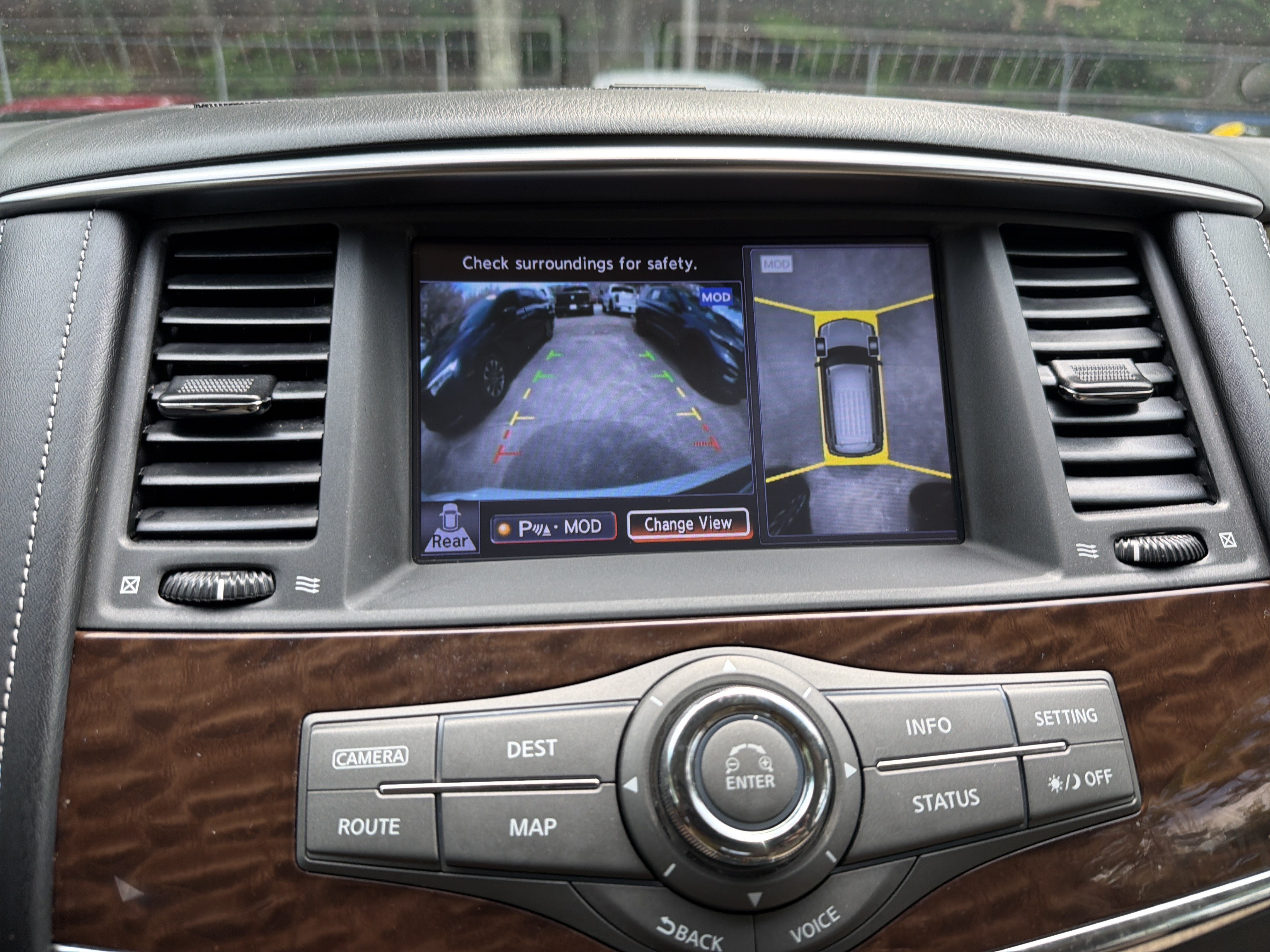 Used 2017 Nissan Armada SL w/ Interior Lighting Package RWD image 31