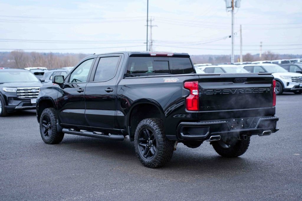 Used 2022 Chevrolet Silverado 1500 LT Trail Boss w/ Convenience Package II image 7