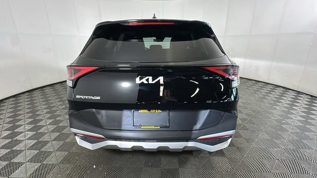 Used 2025 Kia Sportage EX FWD image 3