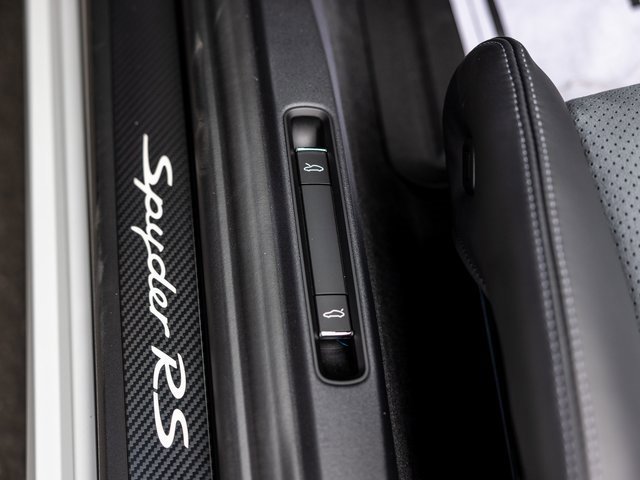 Used 2025 Porsche 718 Boxster Spyder RS image 37