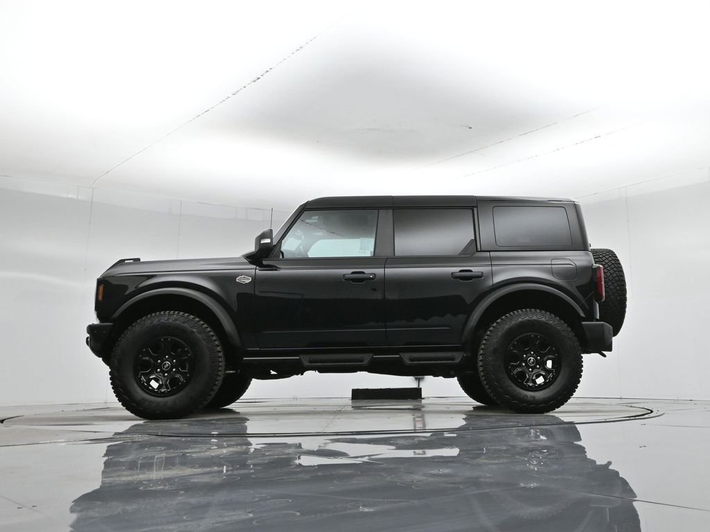 Certified 2024 Ford Bronco Wildtrak image 8