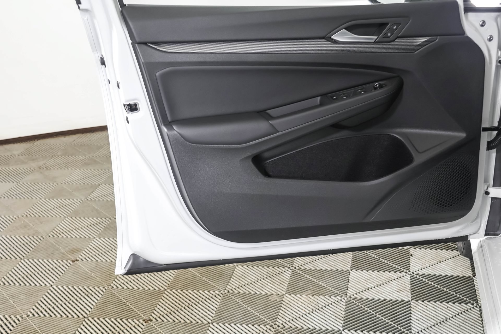 New 2026 Volkswagen Golf AWD/4WD image 33