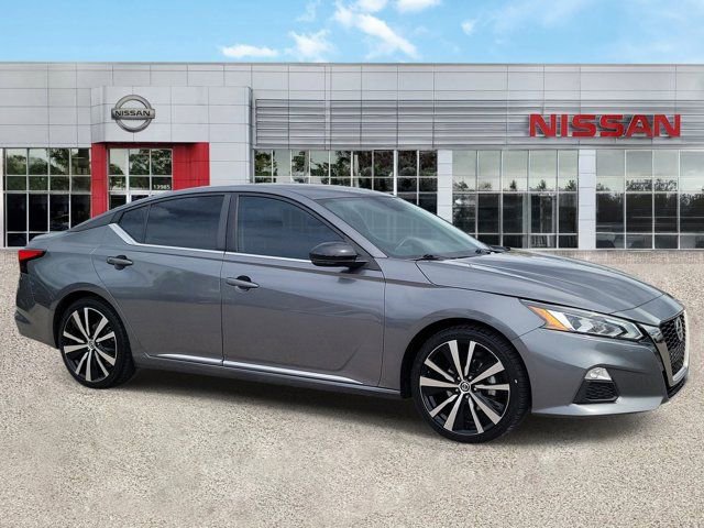 Certified 2021 Nissan Altima 2.0 SR image 2
