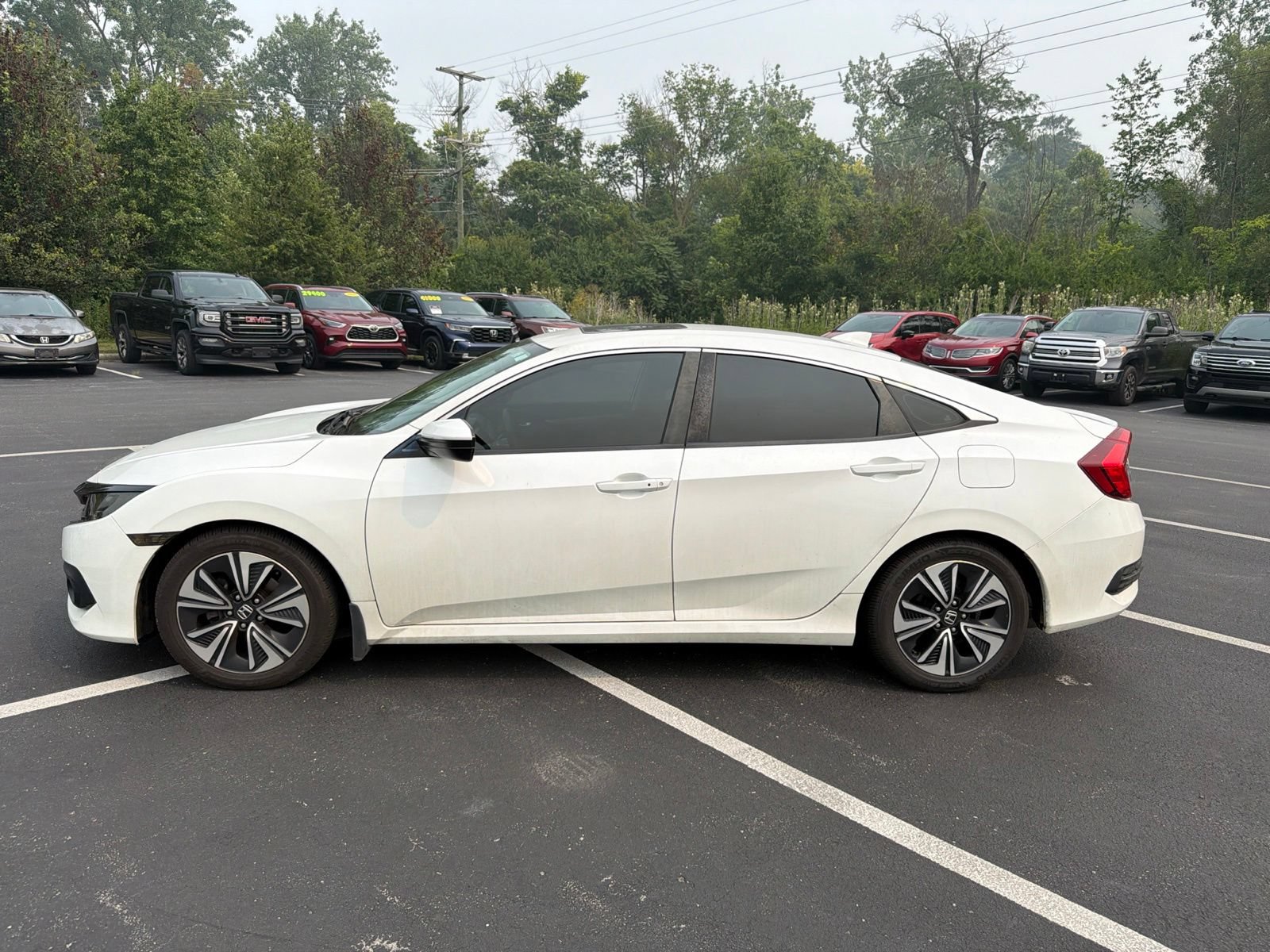 Used 2018 Honda Civic EX-L image 3