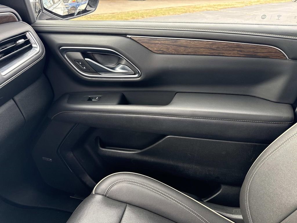 Certified 2023 Chevrolet Suburban Premier image 28