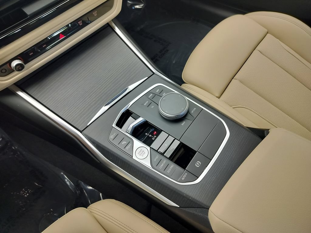 New 2026 BMW 330i Sedan w/ Premium Package RWD image 19