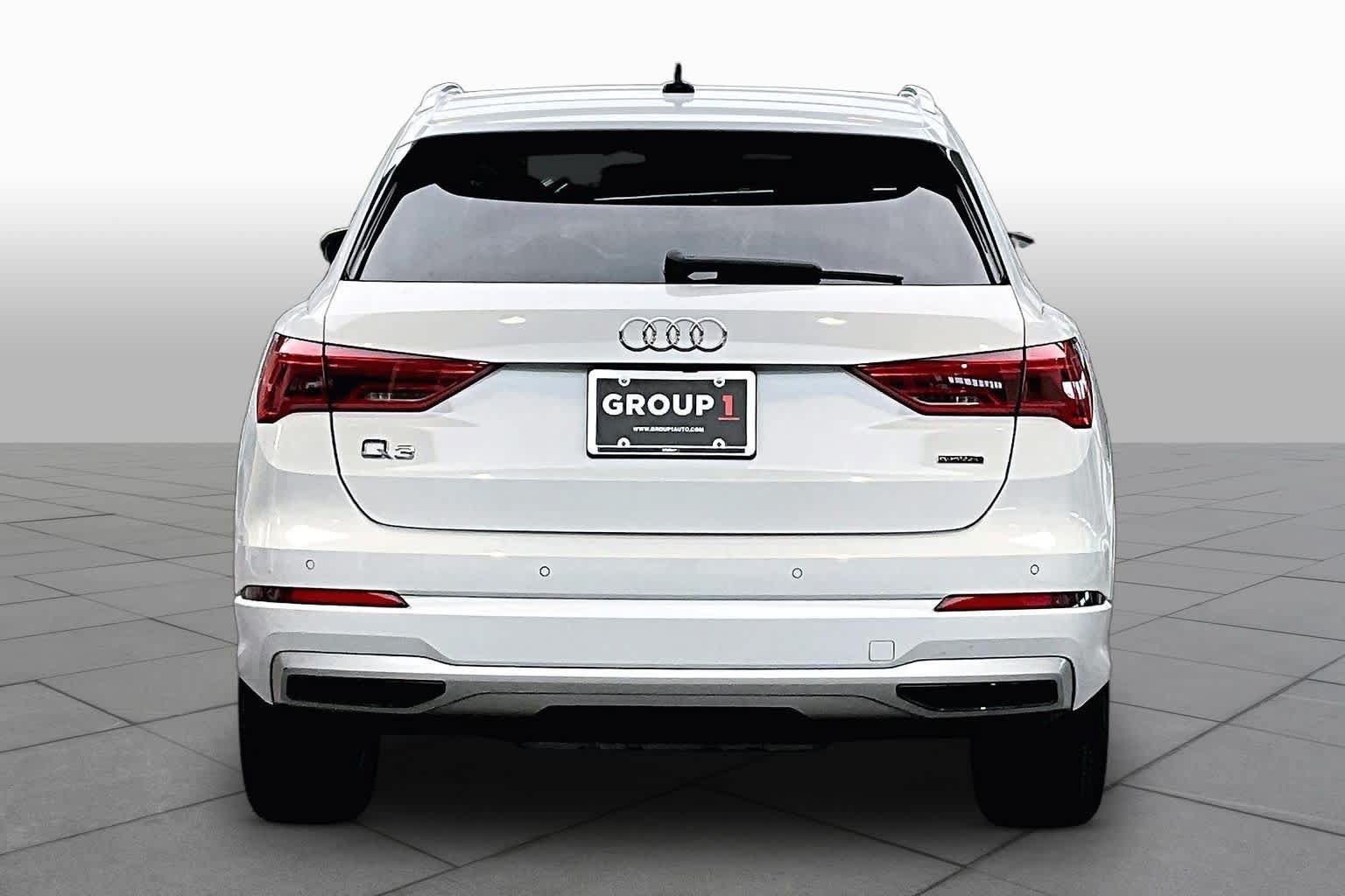 Used 2020 Audi Q3 2.0T Premium w/ Convenience Package AWD/4WD image 5