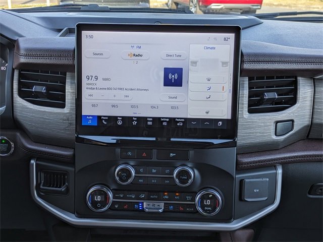 Used 2023 Ford Expedition Max Limited image 17