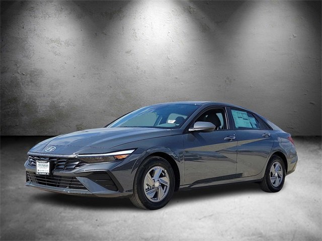 New 2025 Hyundai Elantra SE w/ Cargo Package image 5
