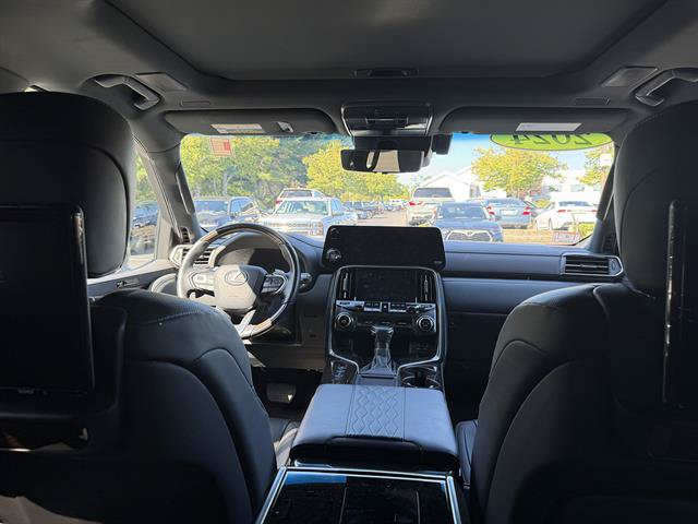 Used 2024 Lexus LX 600 4WD w/ Ultra Luxury Package image 12