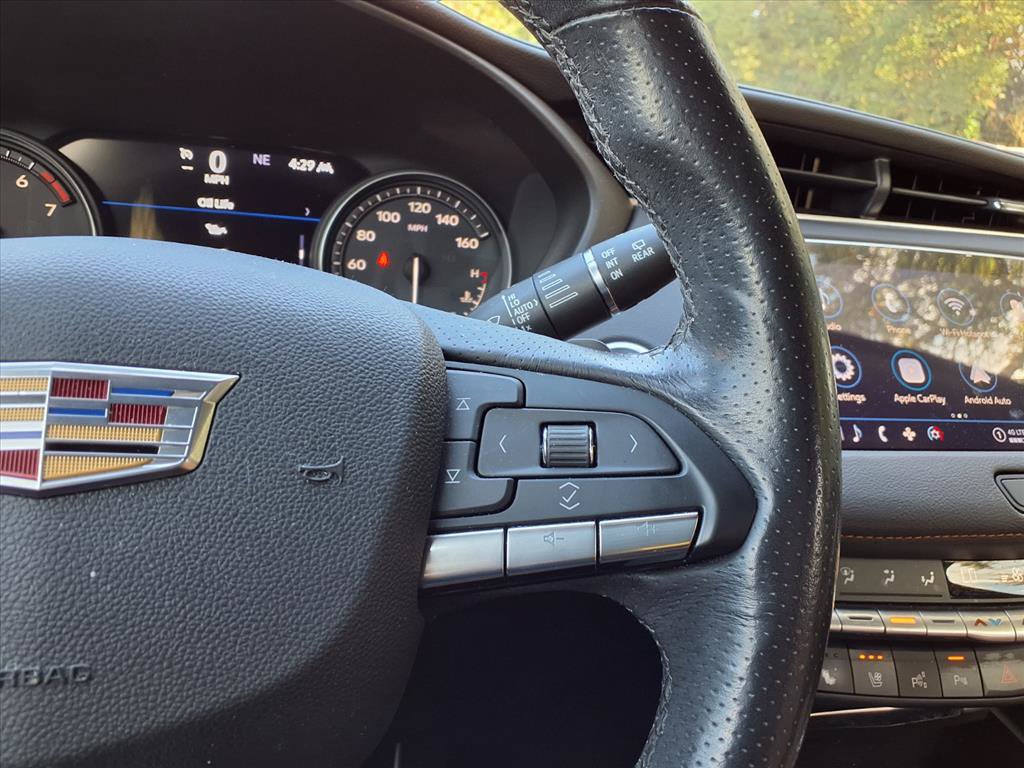 Used 2023 Cadillac XT4 Sport FWD image 16