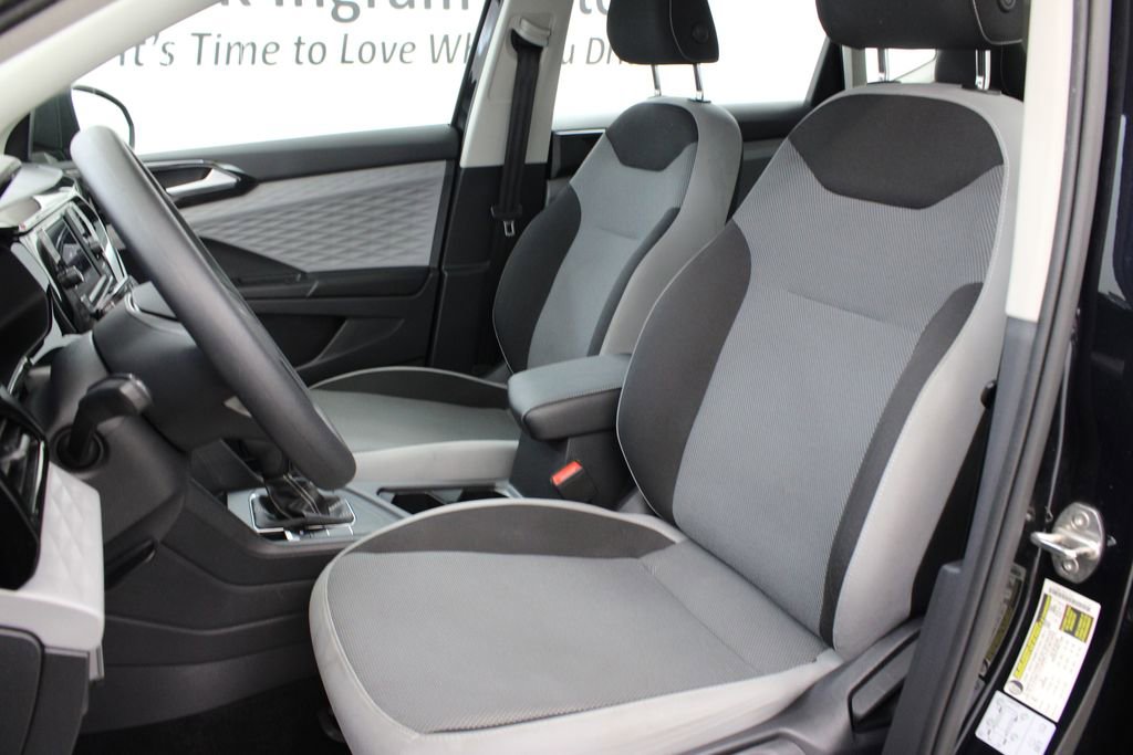 Certified 2022 Volkswagen Taos S FWD image 14