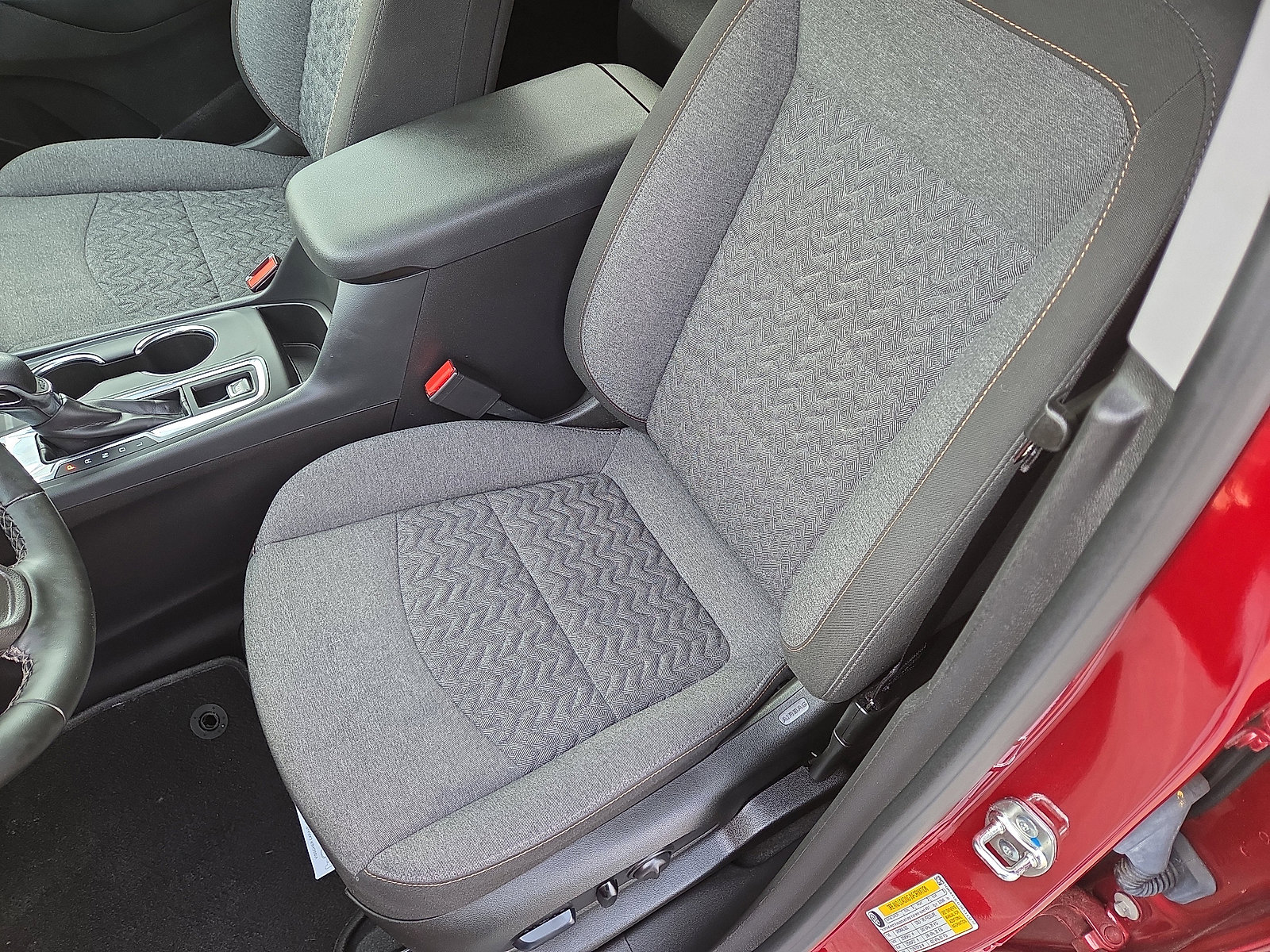 Used 2024 Chevrolet Equinox LT image 13