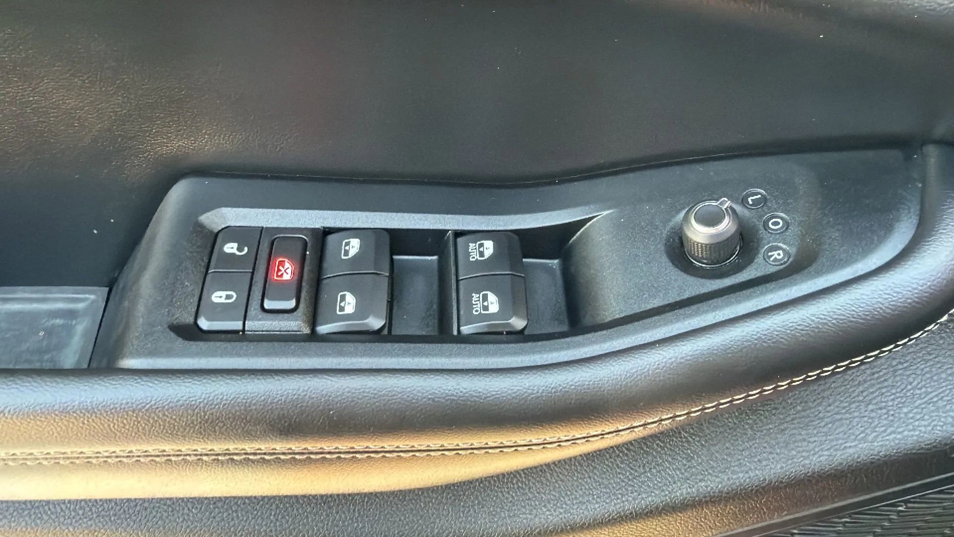 Used 2023 Jeep Grand Cherokee L Limited image 22