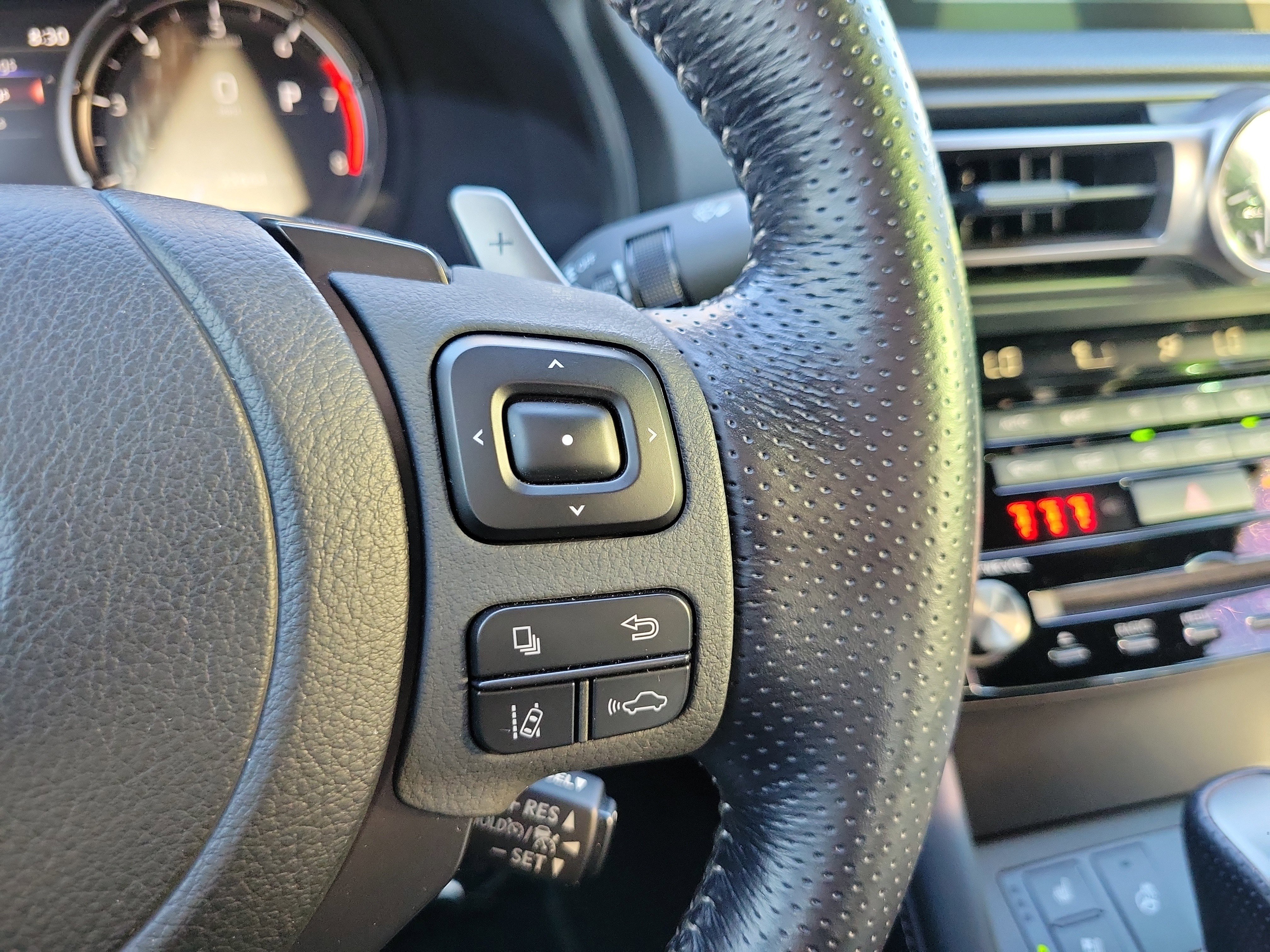 Used 2022 Lexus IS 350 F Sport image 17