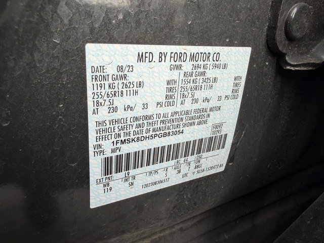 Used 2023 Ford Explorer XLT w/ Equipment Group 202A AWD/4WD image 14
